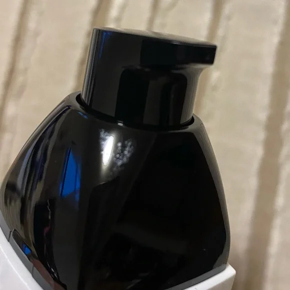 NWT Chanel LA SOLUTION 10 DE CHANEL - Picture 2 of 4